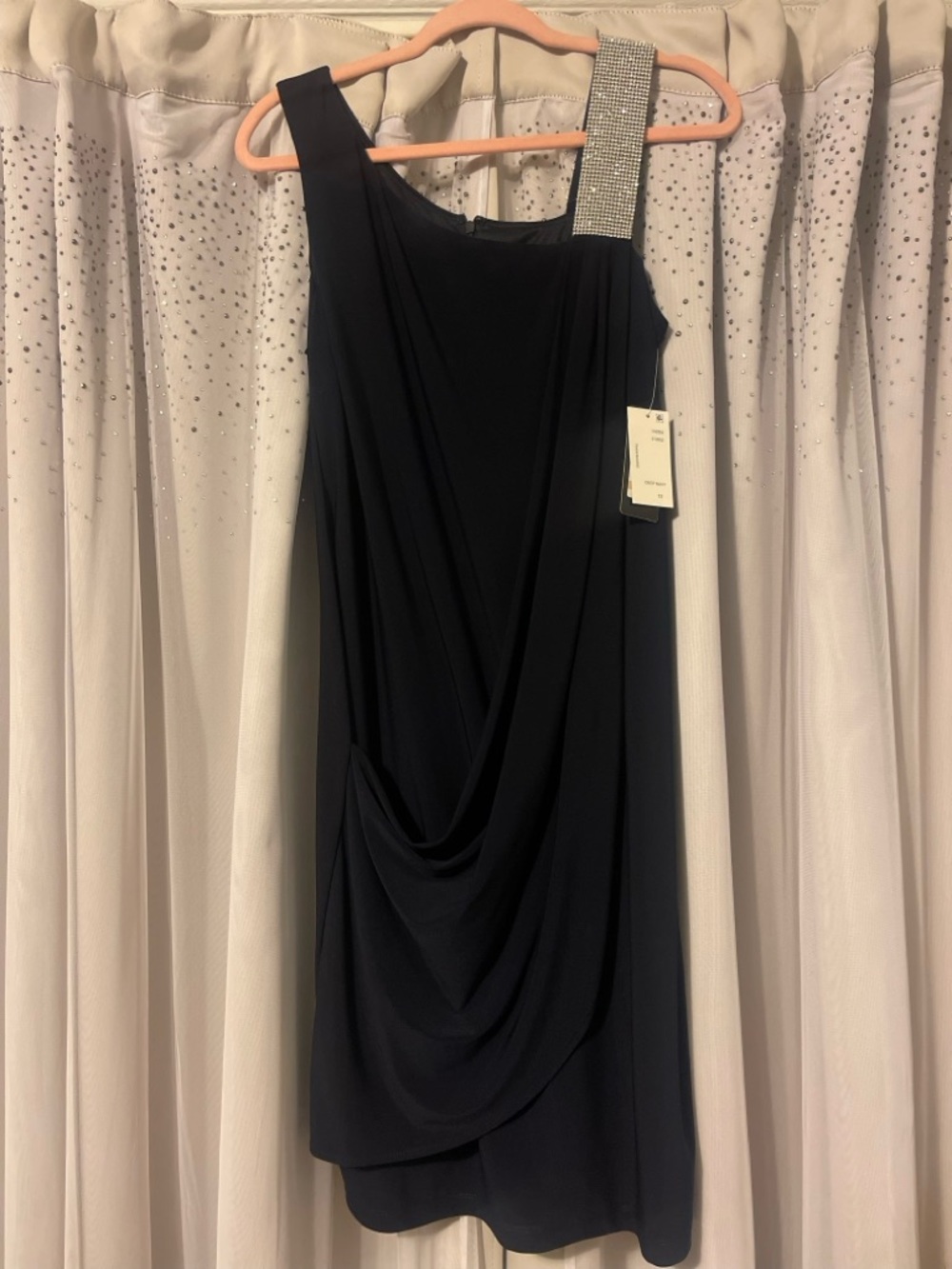 SLNY Sleeveless Cocktail Dress